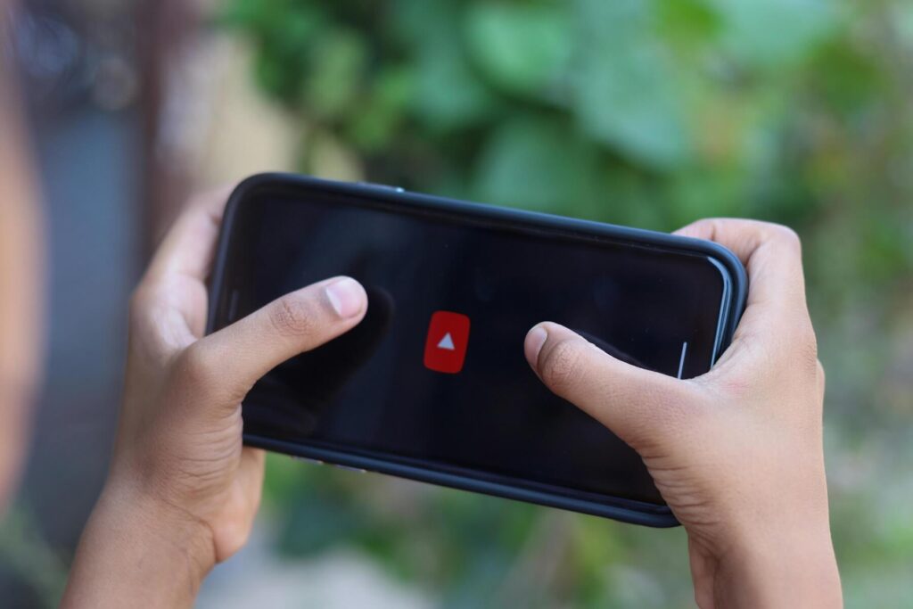 Як завантажити відео з YouTube безкоштовно